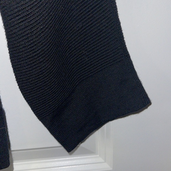 Mens ribbed crew neck sweater with leather details - Picture 4 of 11